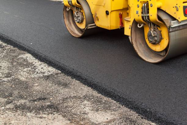 Best Driveway Paving Contractor  in Breckinridge Center, KY